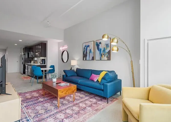 Cozysuites Modern 2br, Downtown *