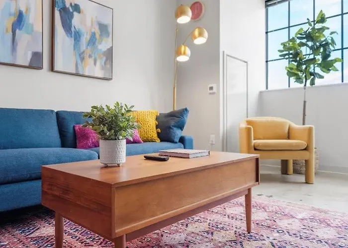 Cozysuites Modern 2br, Downtown